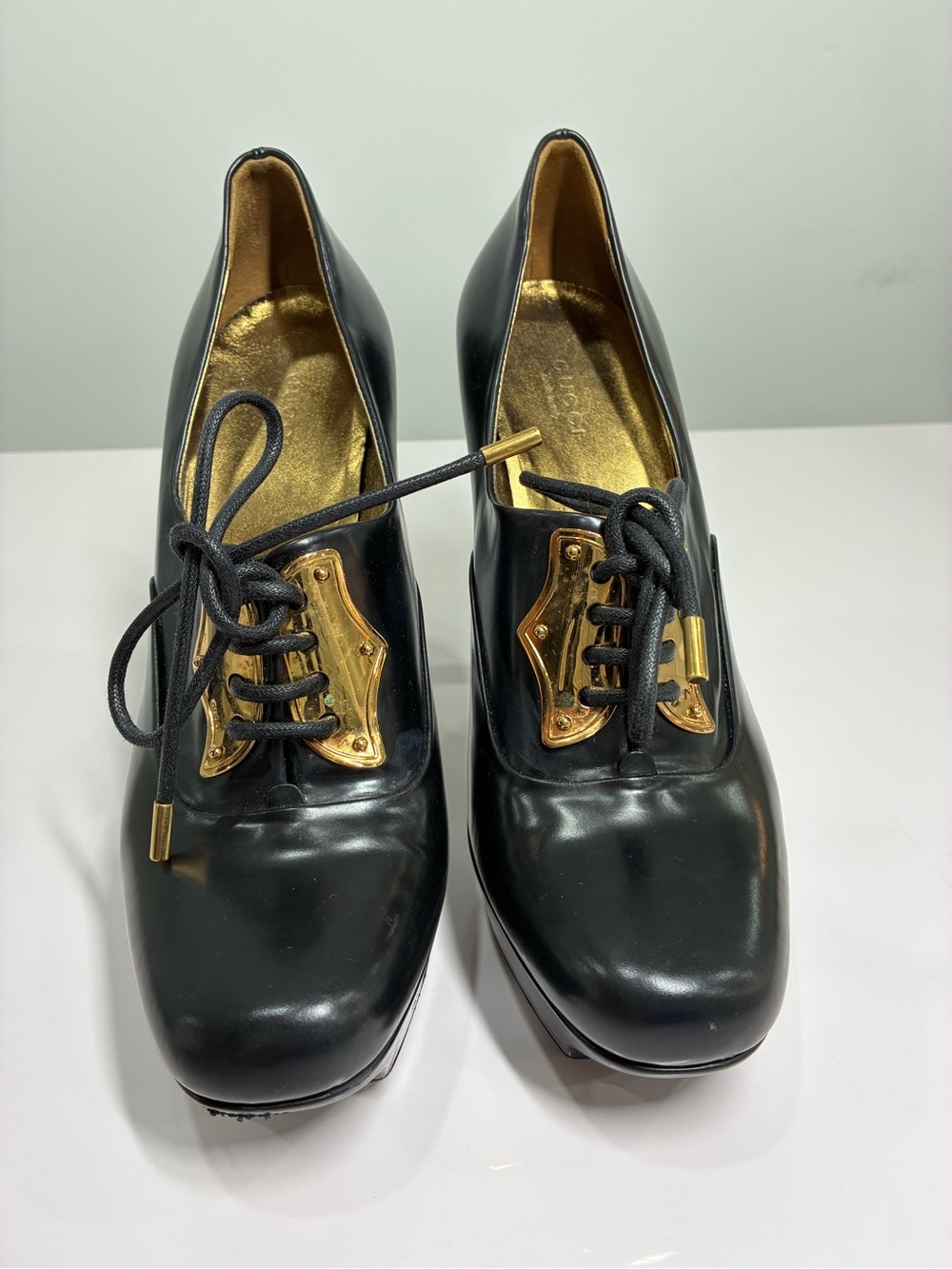 Gucci black leather lace-up platform heels - Picture 2 of 9